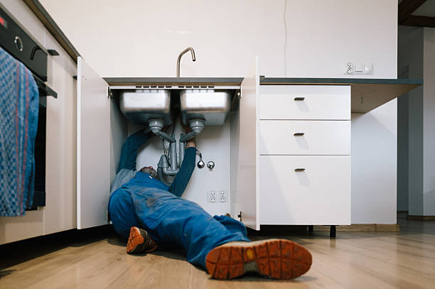 Professional Leak Detection technician working in Farmingdale, ME